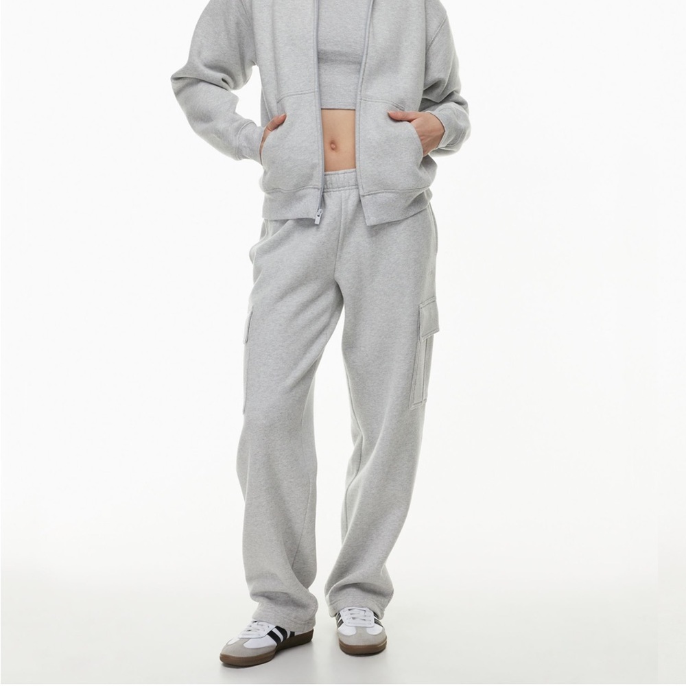 Aritzia Cozy Fleece Mega Cargo™ Sweatpant